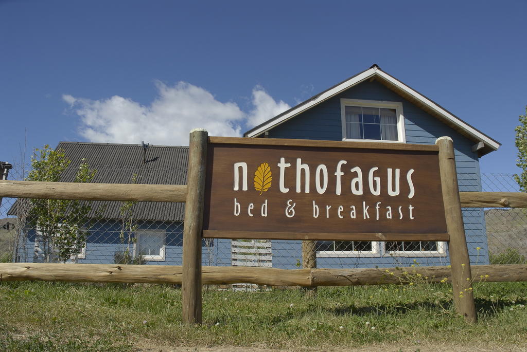 Nothofagus Bed & Breakfast Ел Чалтен Екстериор снимка